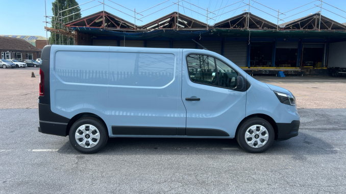 Renault Trafic Swb Diesel SL30 Blue dCi 130 Advance [Safety] Van - Image 9